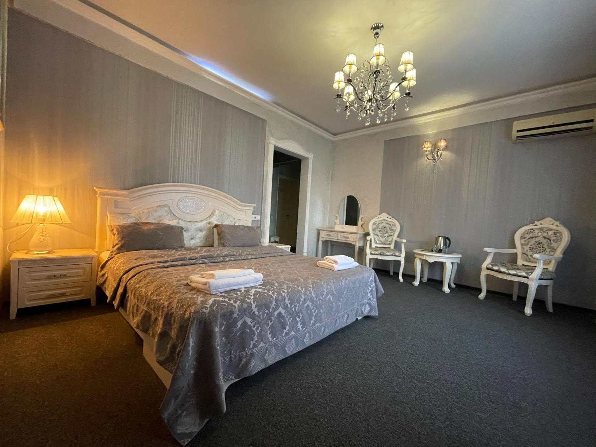 Київські Ночі Hotel Екстериор снимка