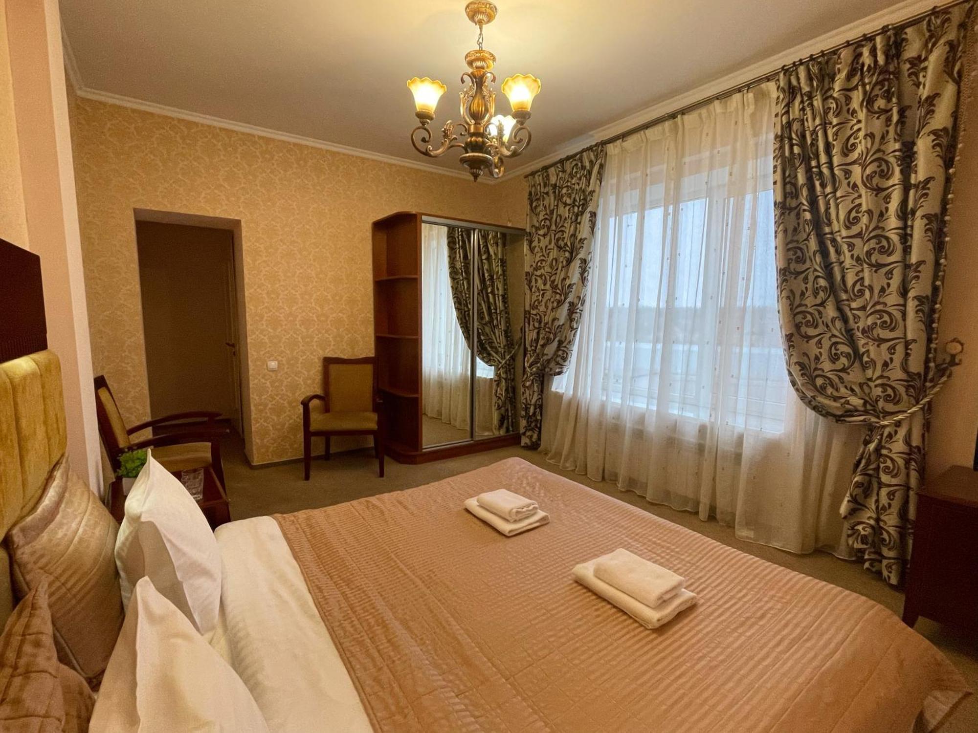 Київські Ночі Hotel Екстериор снимка